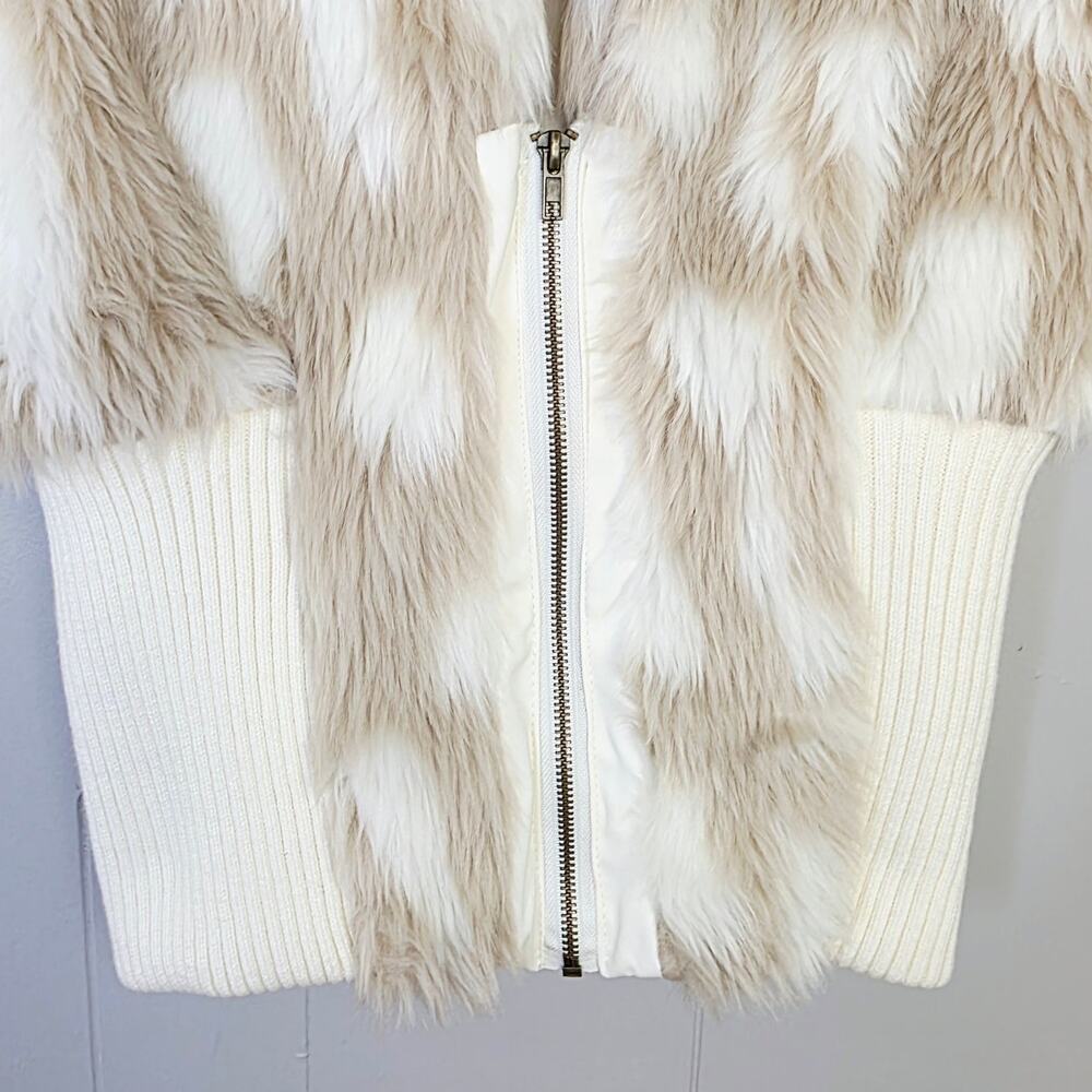 Vintage Charlotte Russe Y2K Faux Fur Vest Large Cream Zip Front Glam Snow Bunny - Picture 10 of 15
